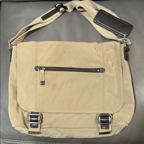 Banana Republic Messenger Bag 17x13 - Picture 2 of 10